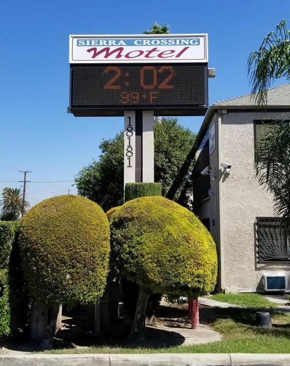 Sierra Crossing Motel Bloomington Екстериор снимка
