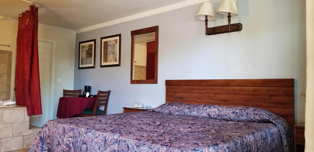 Sierra Crossing Motel Bloomington Екстериор снимка