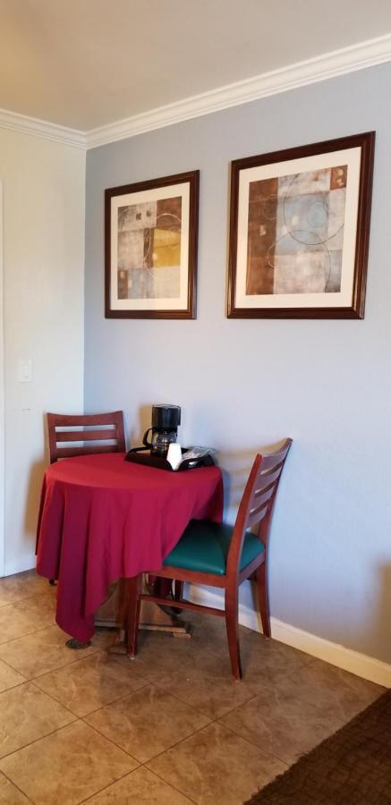 Sierra Crossing Motel Bloomington Екстериор снимка