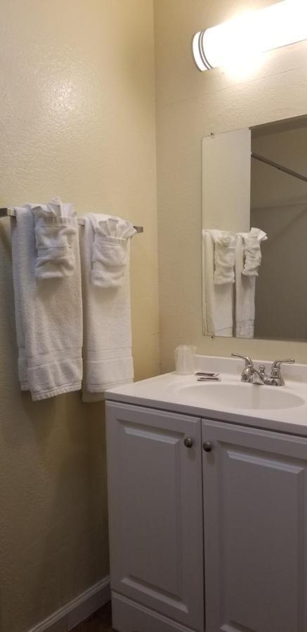 Sierra Crossing Motel Bloomington Екстериор снимка